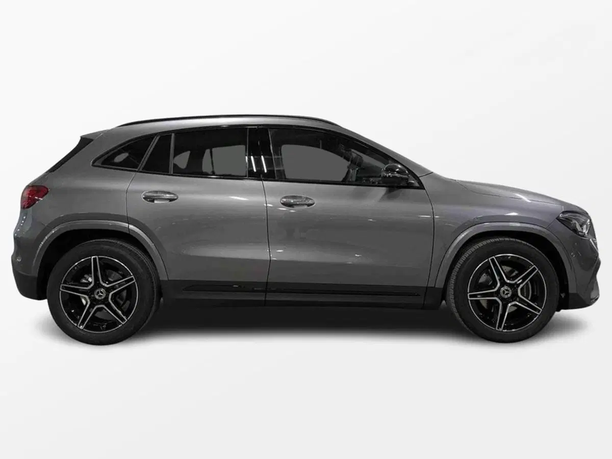 Mercedes-Benz GLA SUV nuova a Bolzano (5)