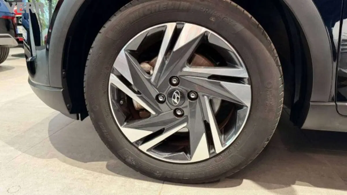 Hyundai Bayon usata a Milano (11)