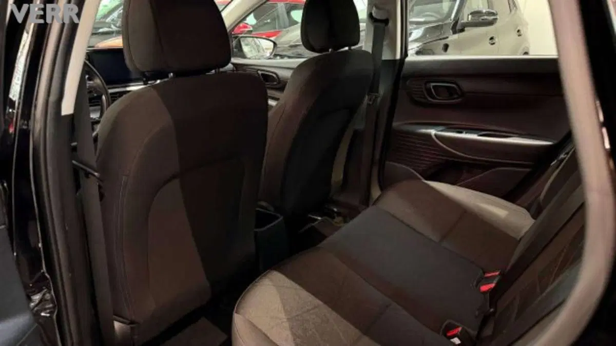 Hyundai Bayon usata a Milano (7)