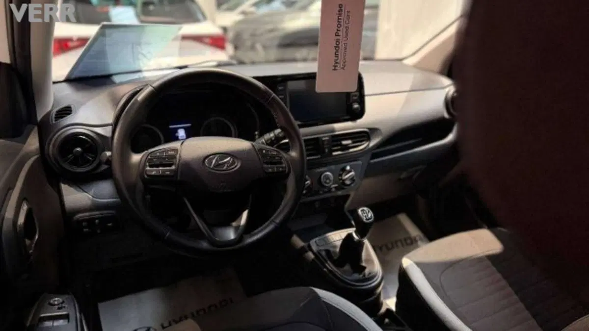 Hyundai i10 usata a Milano (11)