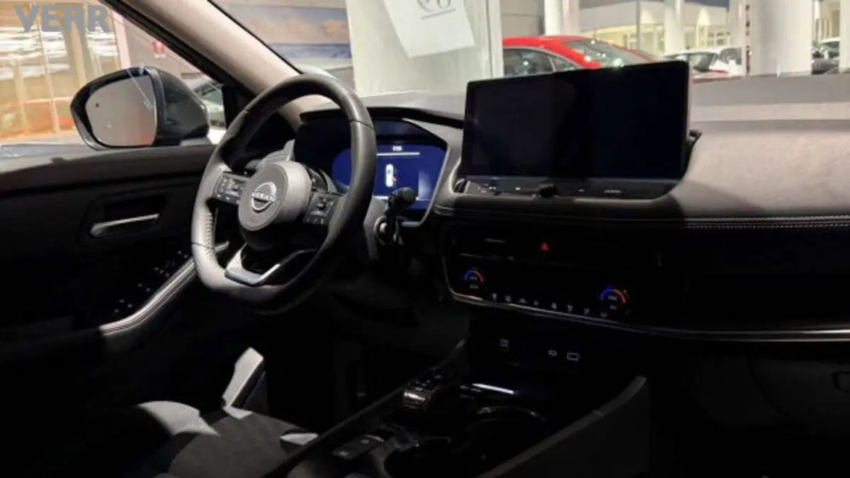 Nissan X-Trail usata a Milano (12)
