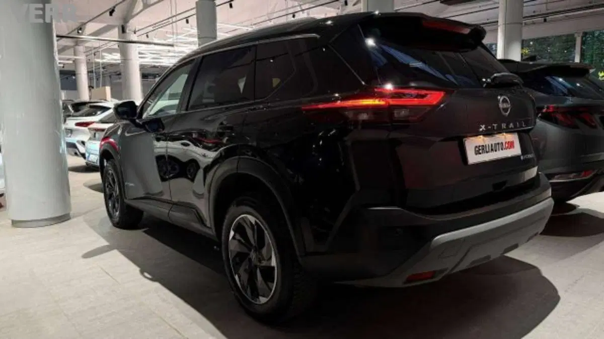 Nissan X-Trail usata a Milano (3)