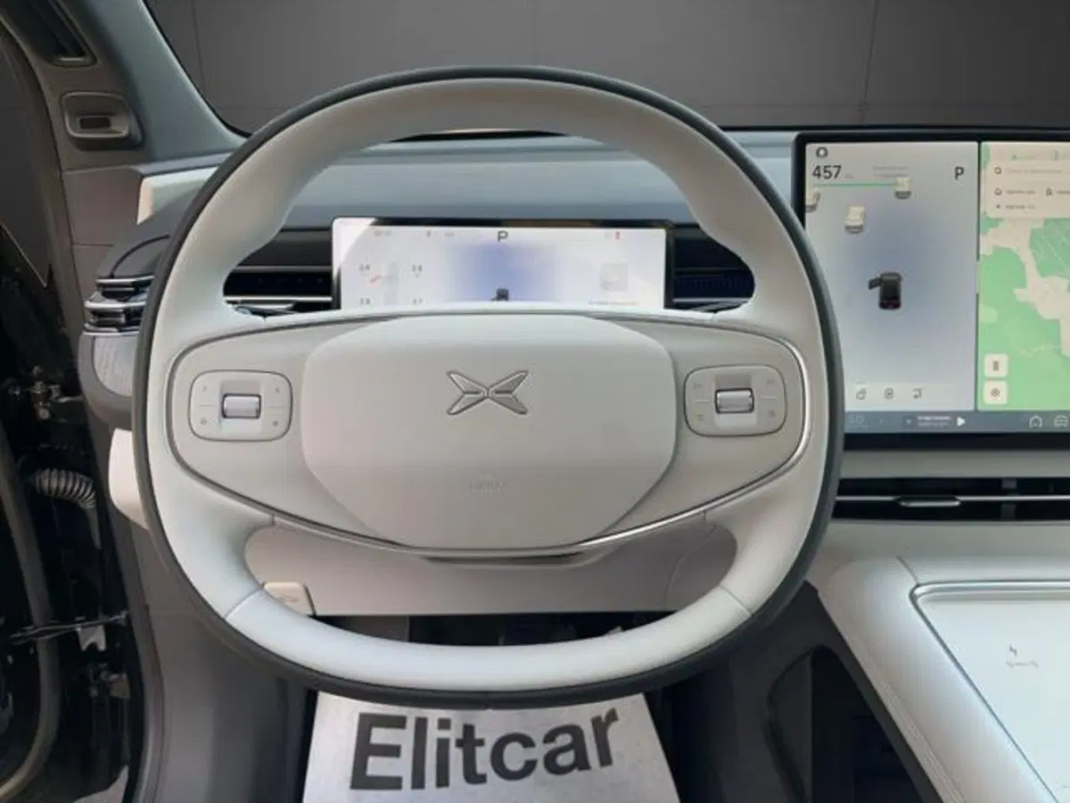 XPeng G6 nuova a Milano (15)