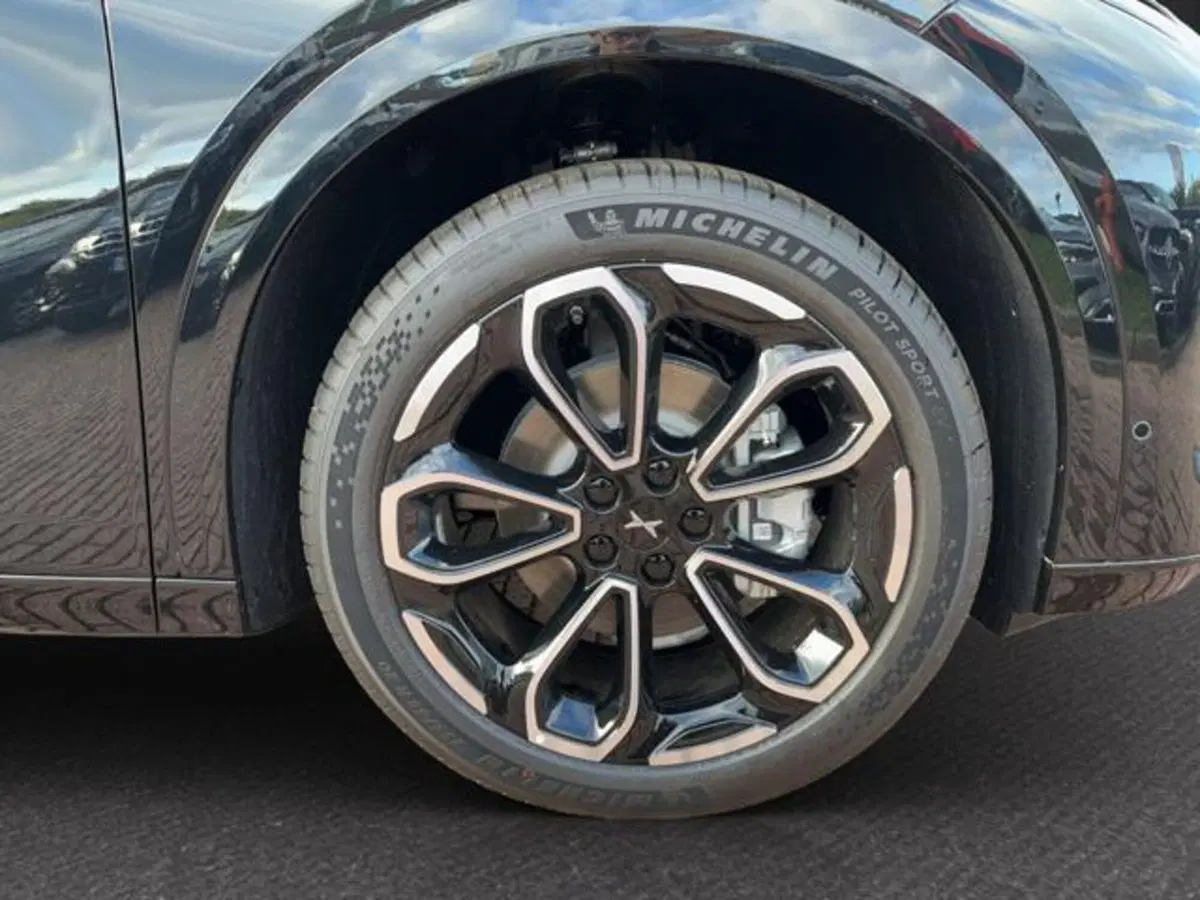XPeng G6 nuova a Milano (9)