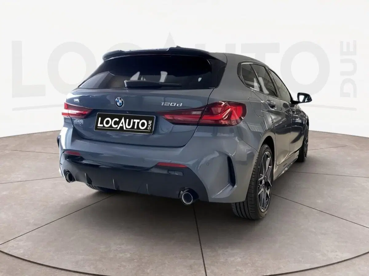 BMW Serie 1 5p. nuova a Torino (4)