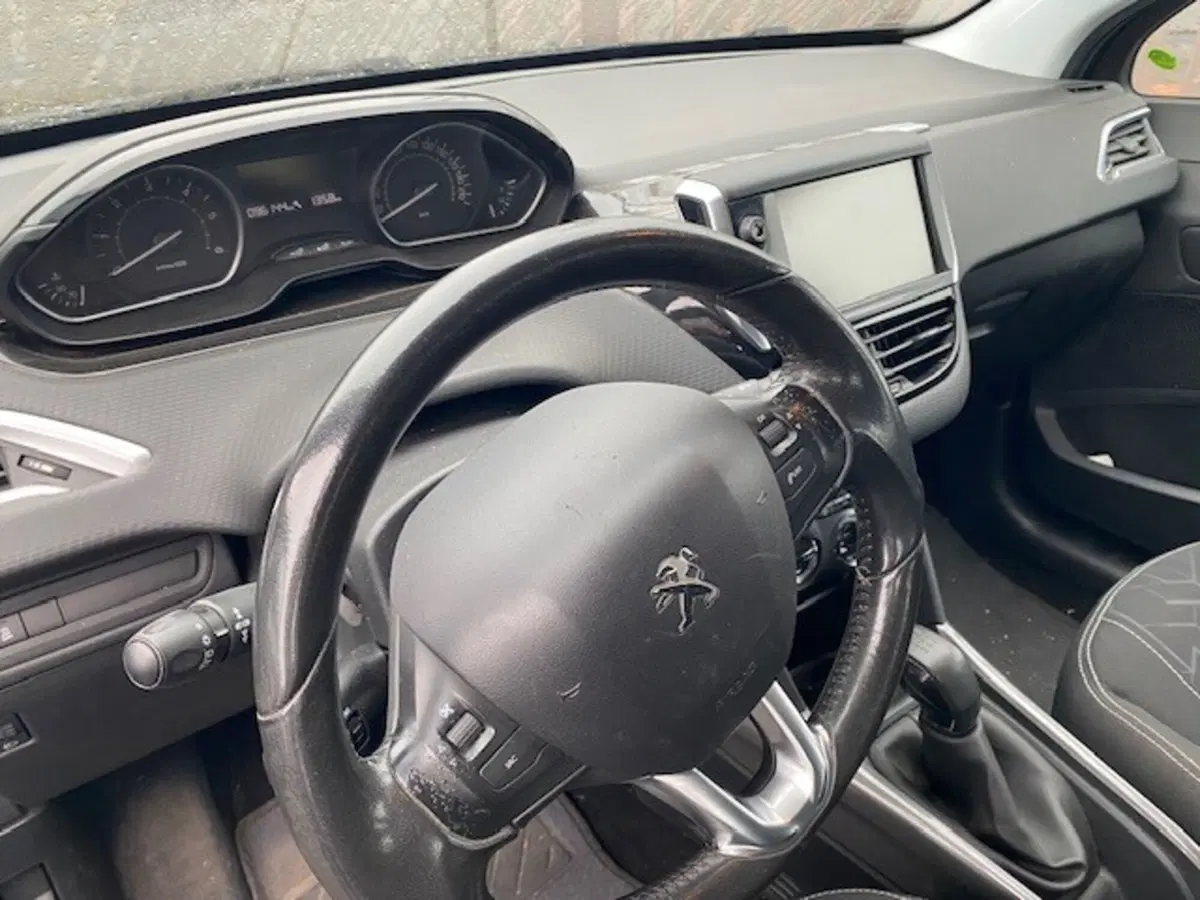Peugeot 2008 usata a Catania (6)