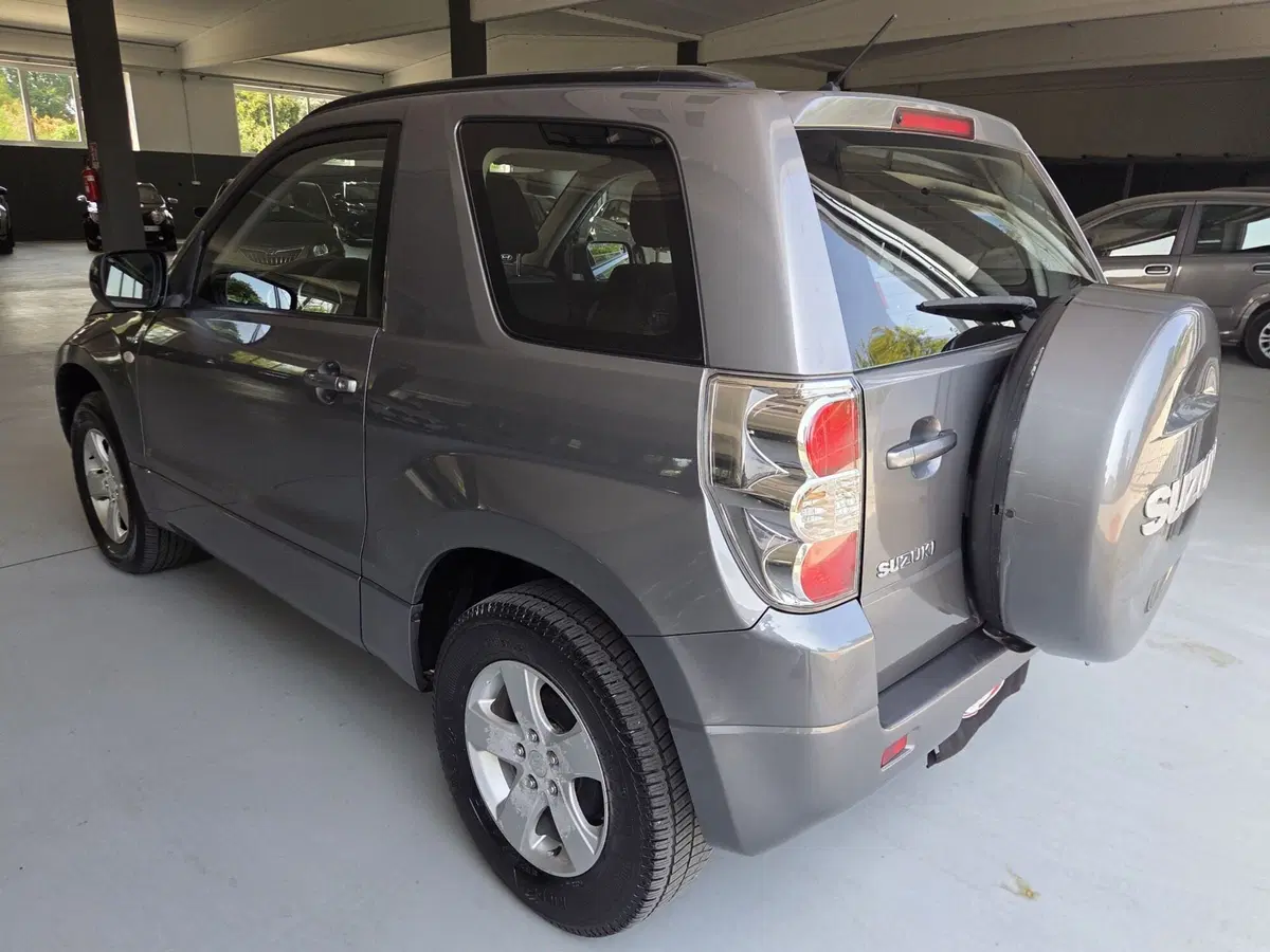 Suzuki Grand Vitara usata a Torino (4)