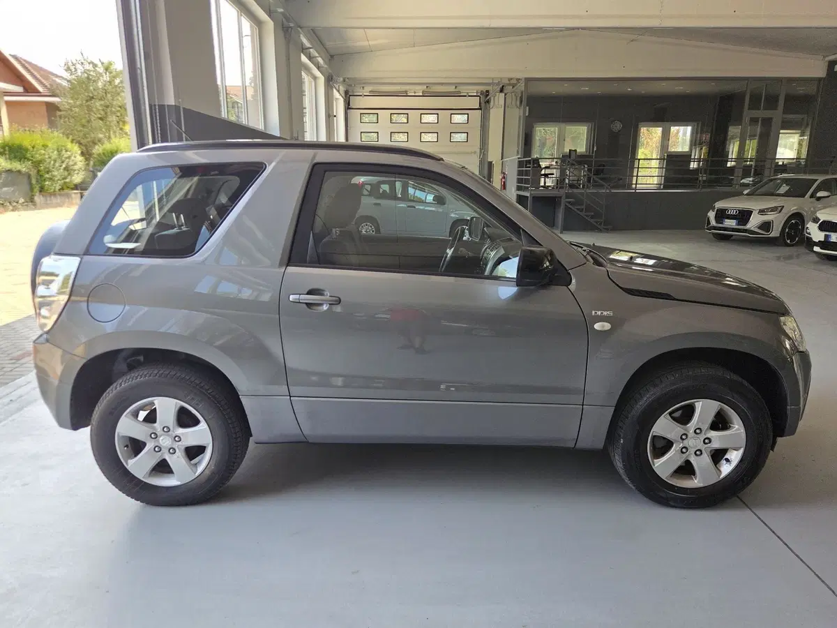 Suzuki Grand Vitara usata a Torino (7)