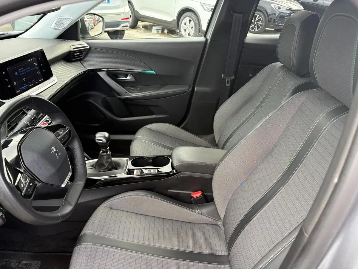 Peugeot 2008 usata a Napoli (3)