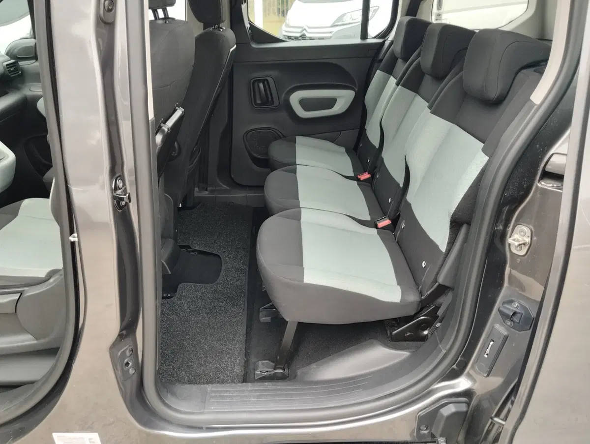 Citroen Berlingo usata a Asti (20)