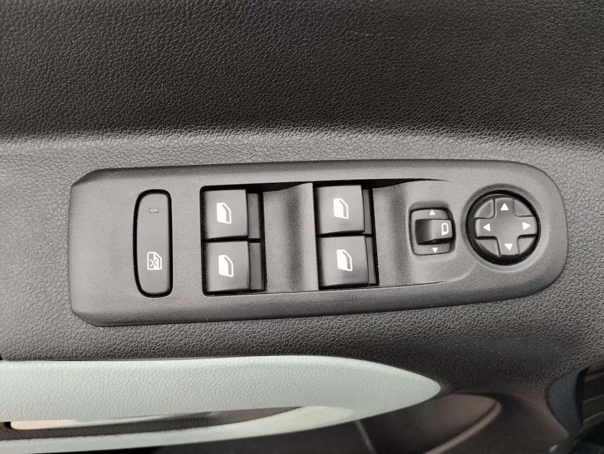 Citroen Berlingo usata a Asti (7)