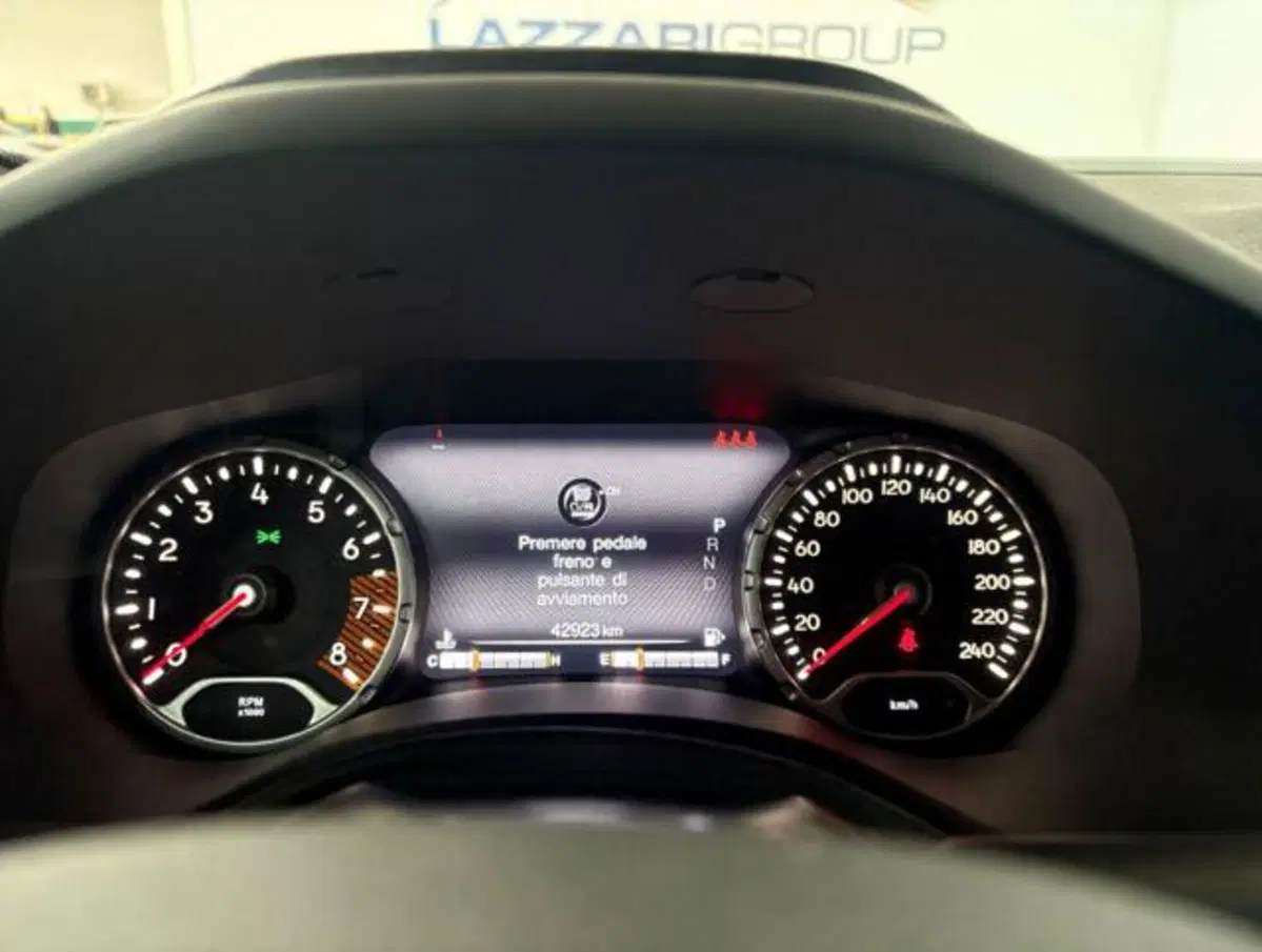 Jeep Renegade usata a Lodi (12)