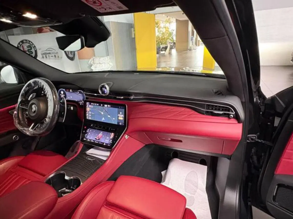 Maserati Grecale usata a Lodi (12)