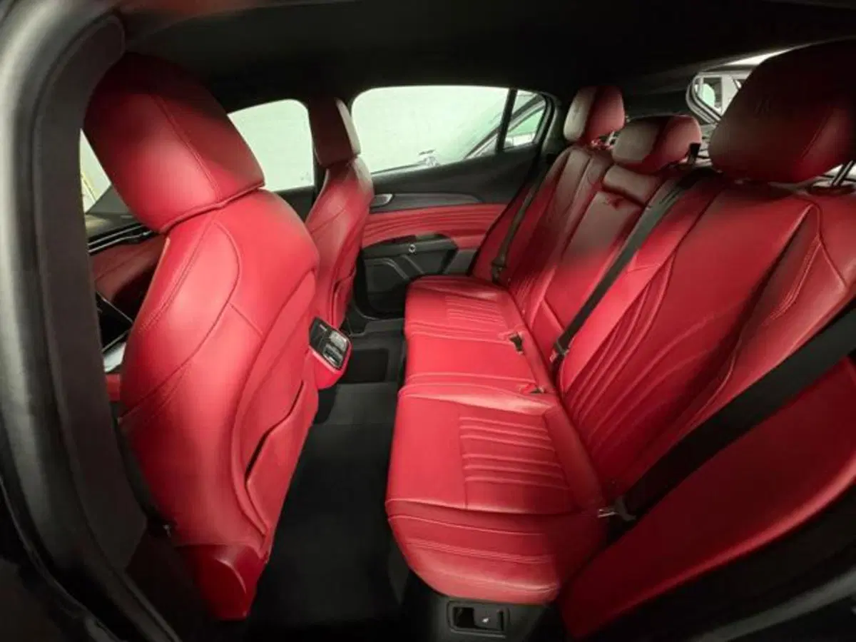 Maserati Grecale usata a Lodi (13)