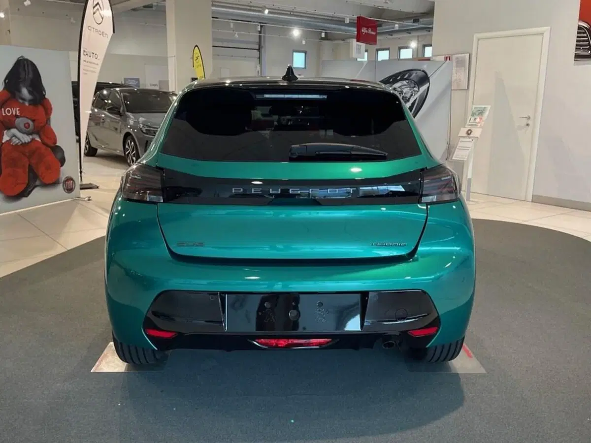 Peugeot 208 nuova a Sondrio (5)
