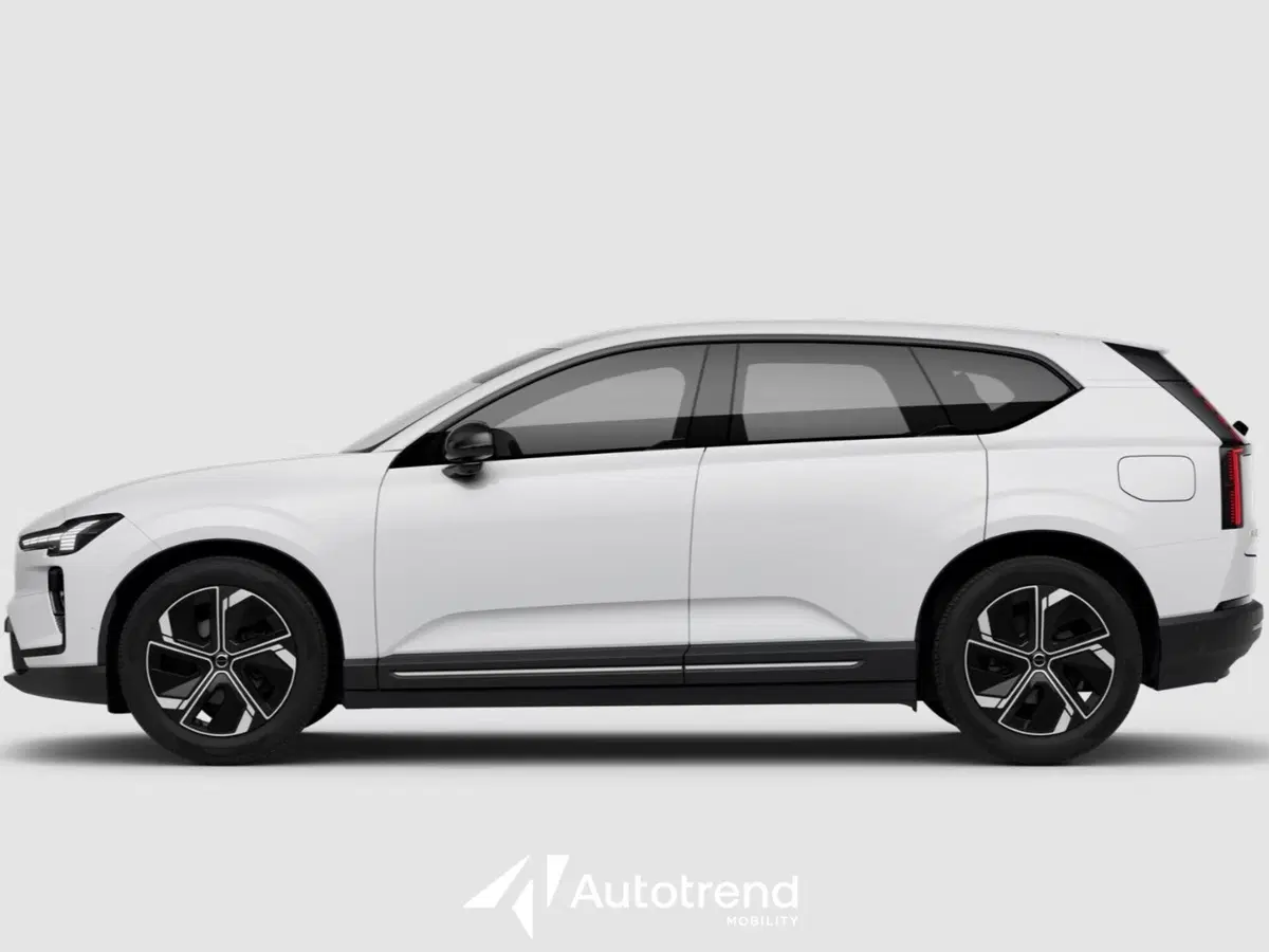 Volvo EX60 nuova a Bari (2)
