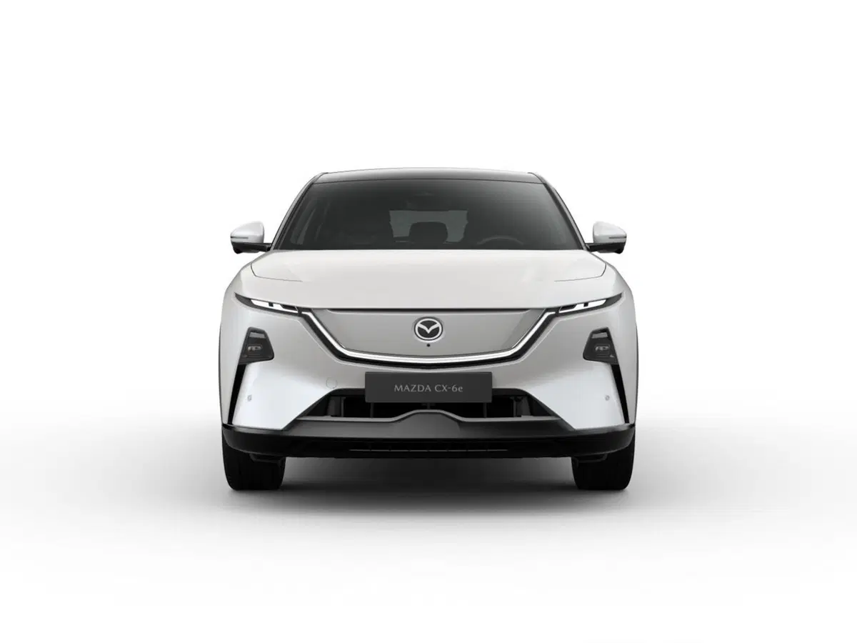 Mazda CX-6e nuova a Bari (10)