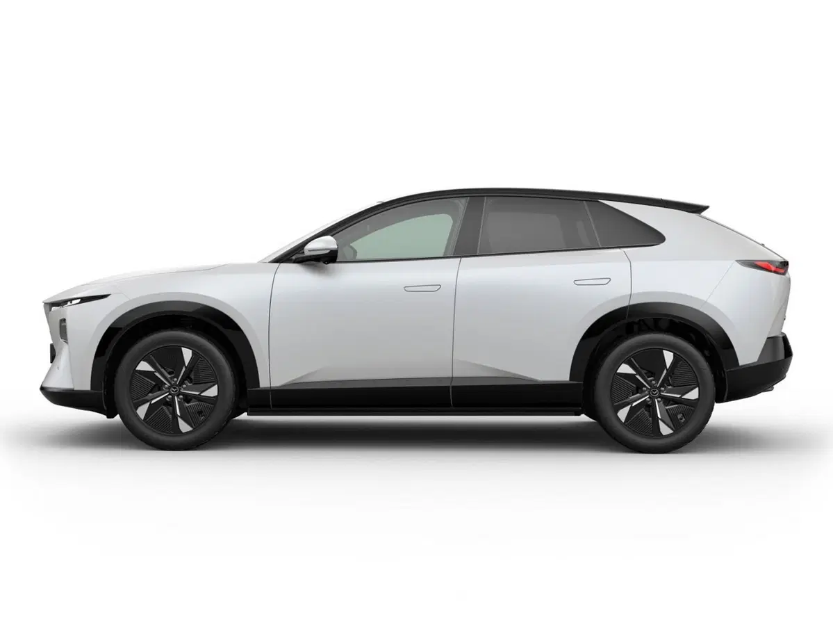 Mazda CX-6e nuova a Bari (12)