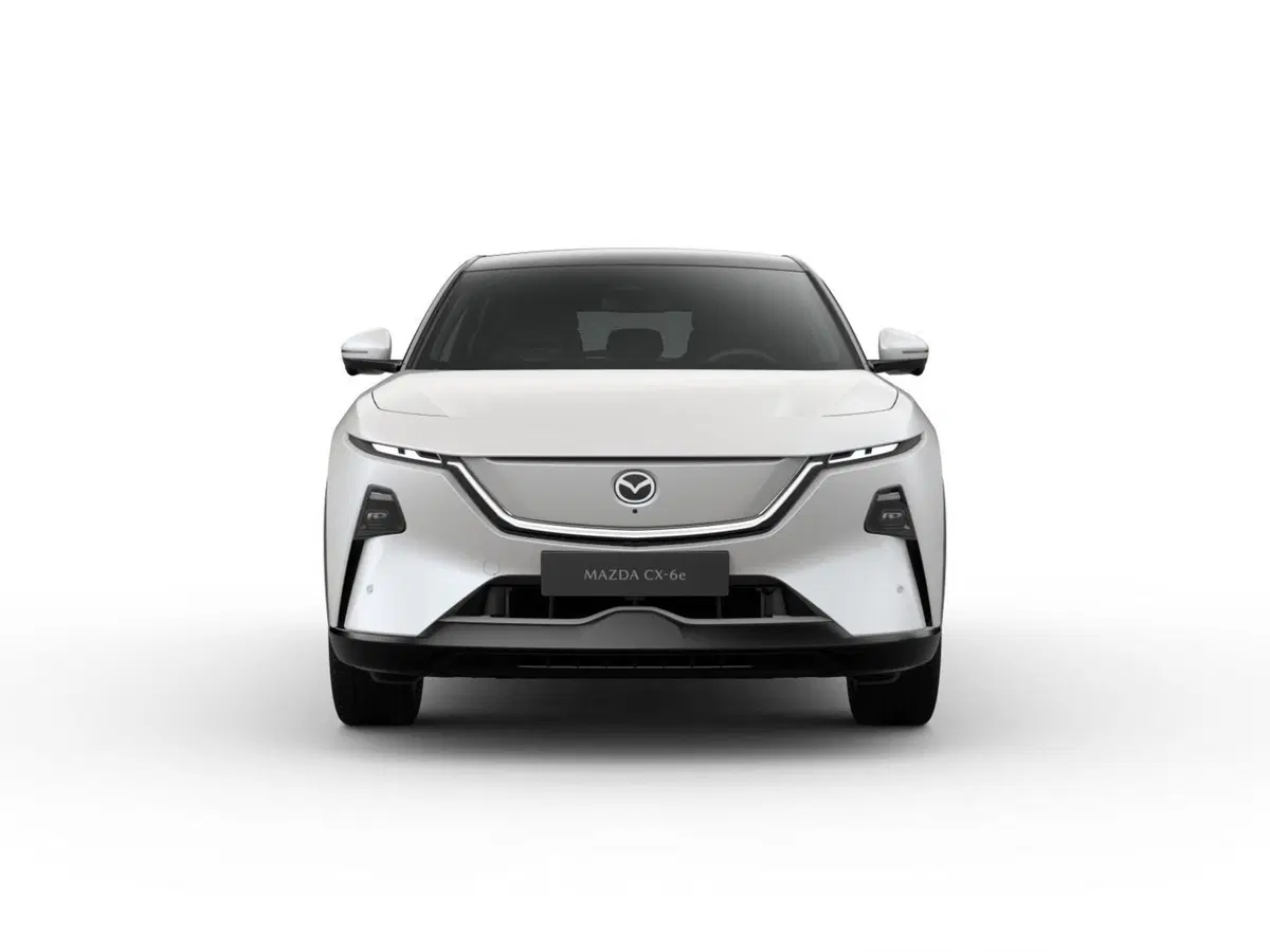 Mazda CX-6e nuova a Bari (3)