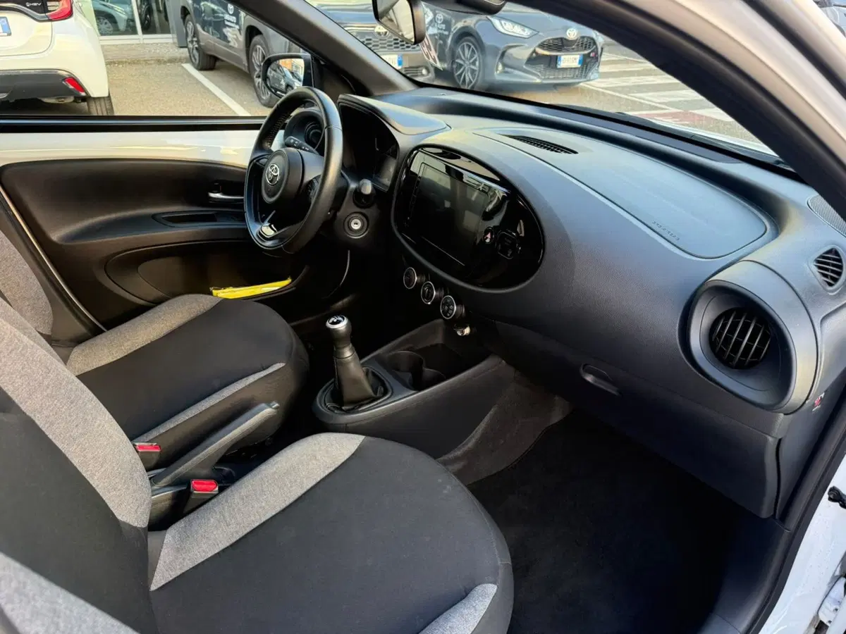 Toyota Aygo X usata a Piacenza (15)