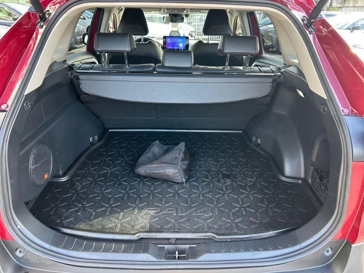 Toyota Rav4 usata a Piacenza (7)