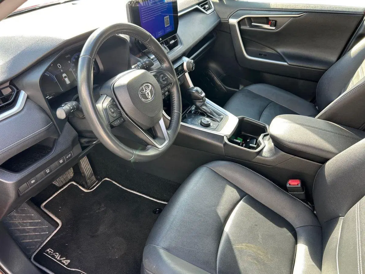 Toyota Rav4 usata a Piacenza (8)