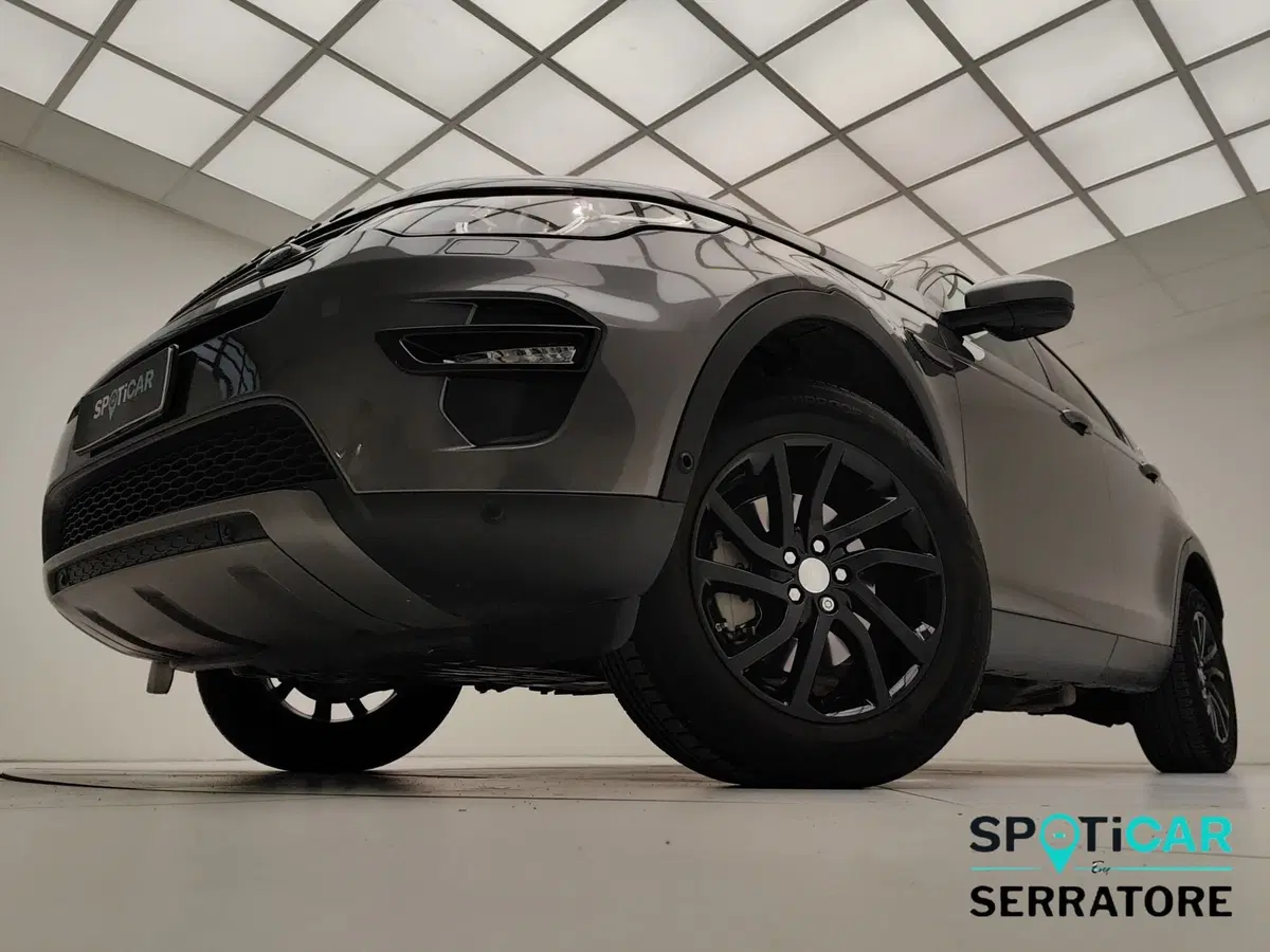 Land Rover Discovery Sport usata a Como (13)