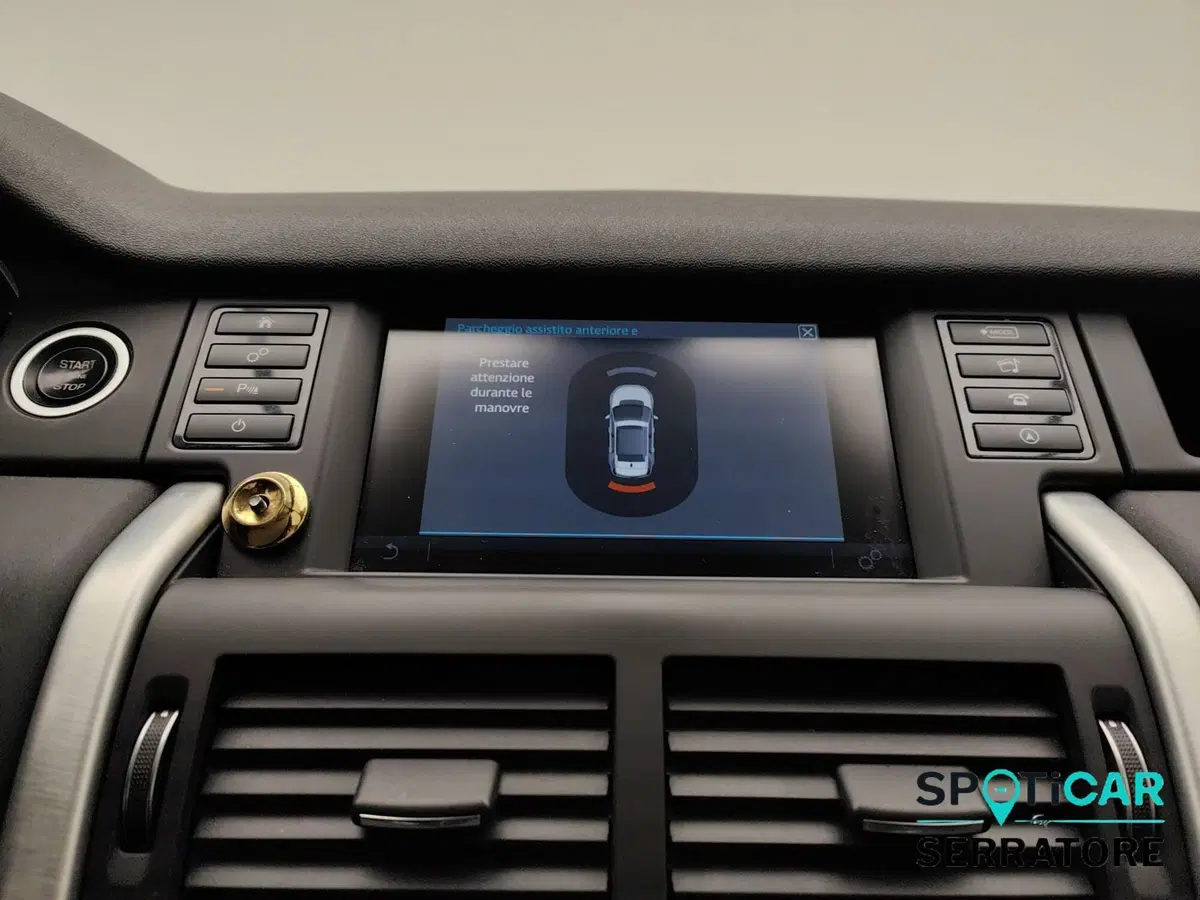 Land Rover Discovery Sport usata a Como (9)