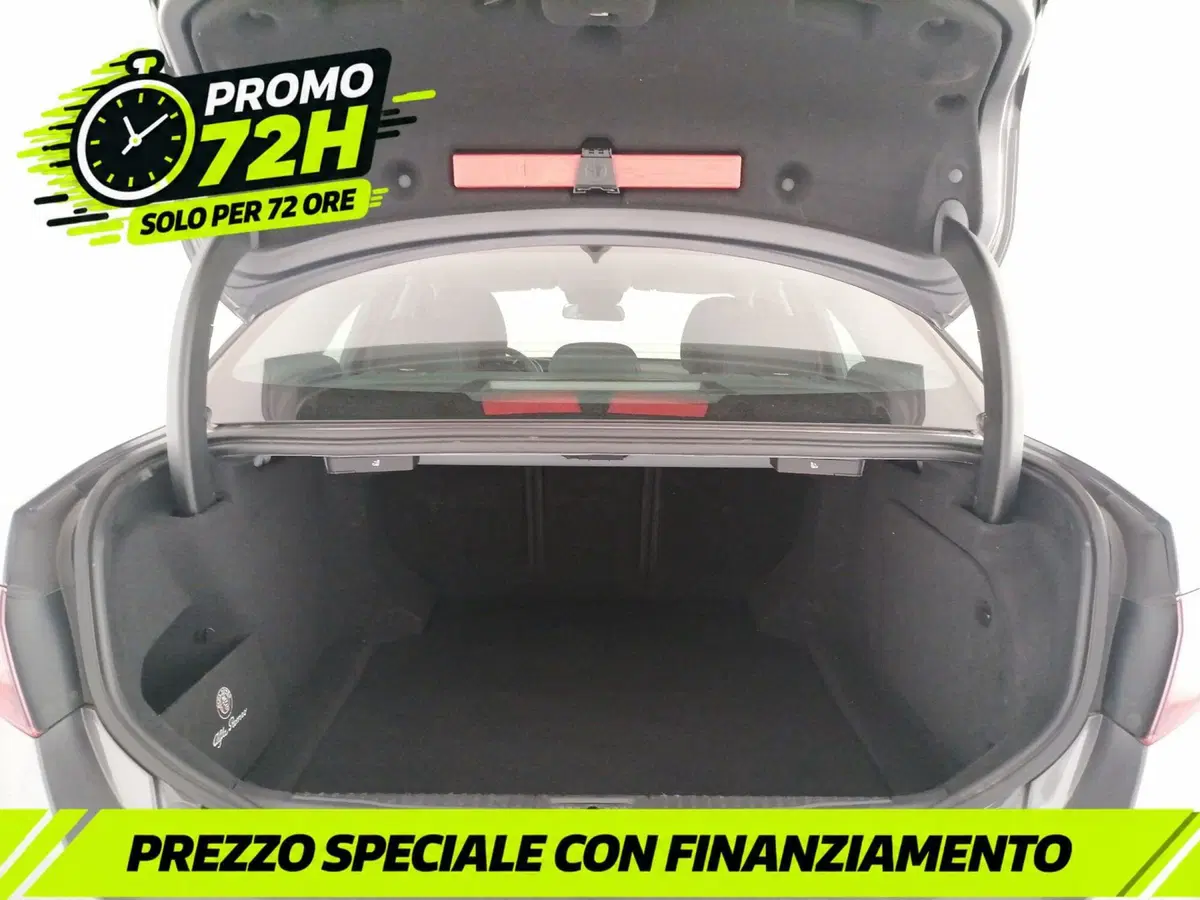 Alfa Romeo Giulia usata a Roma (10)