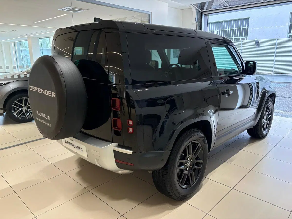 Land Rover Defender usata a Torino (2)