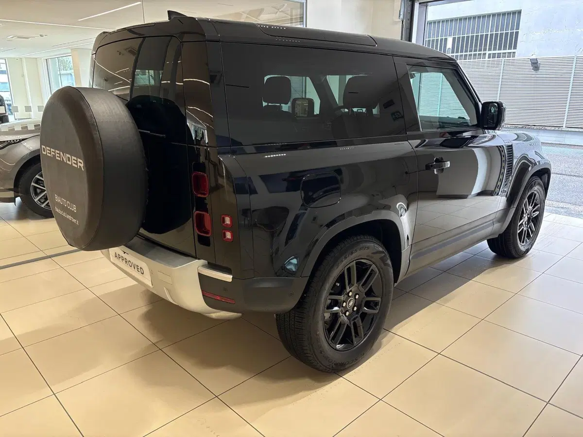 Land Rover Defender usata a Torino (4)