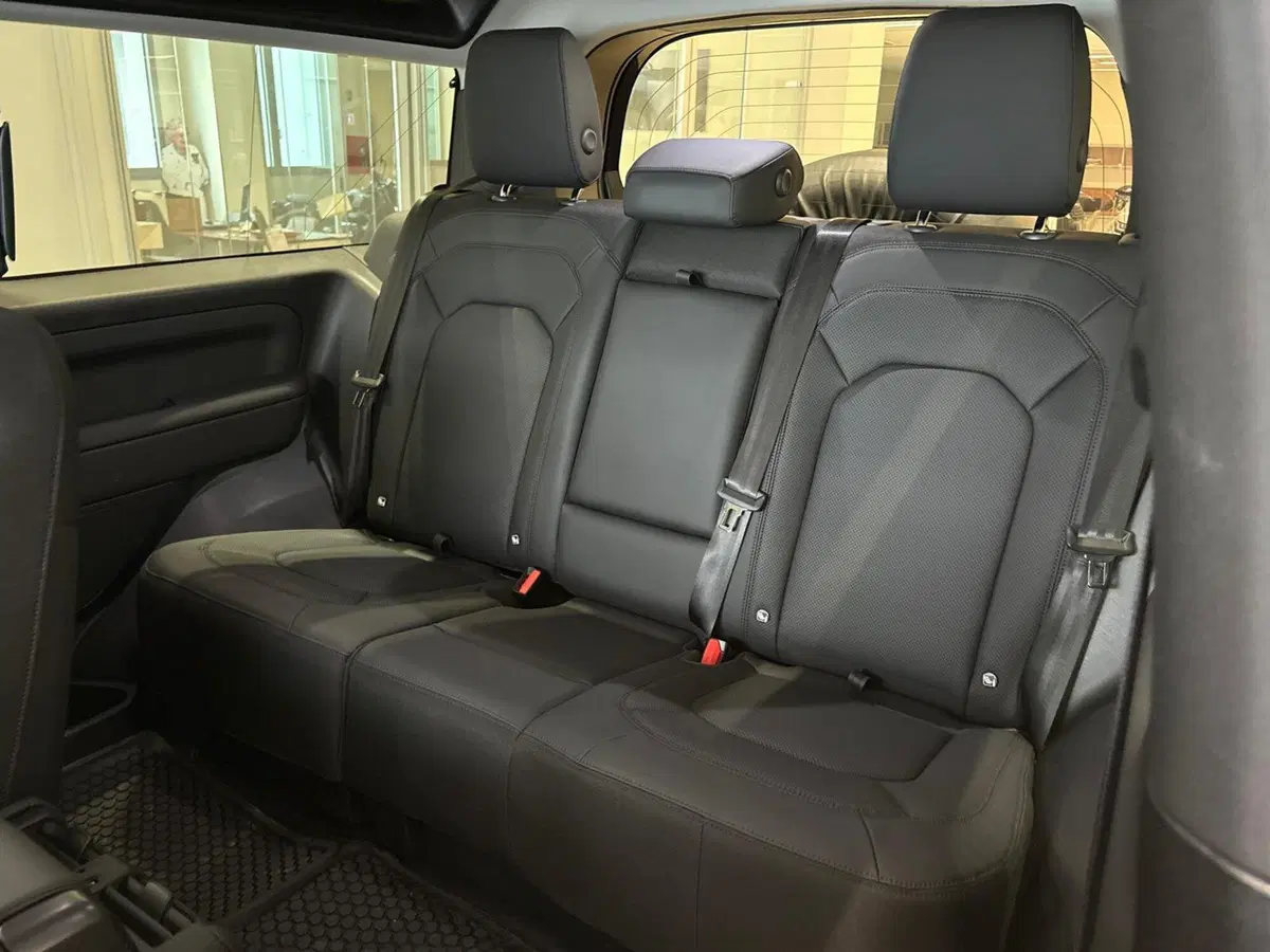 Land Rover Defender usata a Torino (8)