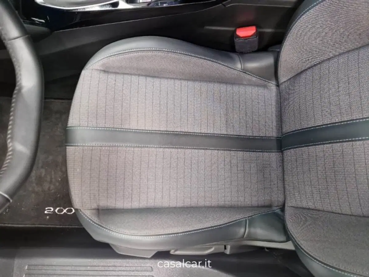 Peugeot 2008 usata a Salerno (11)