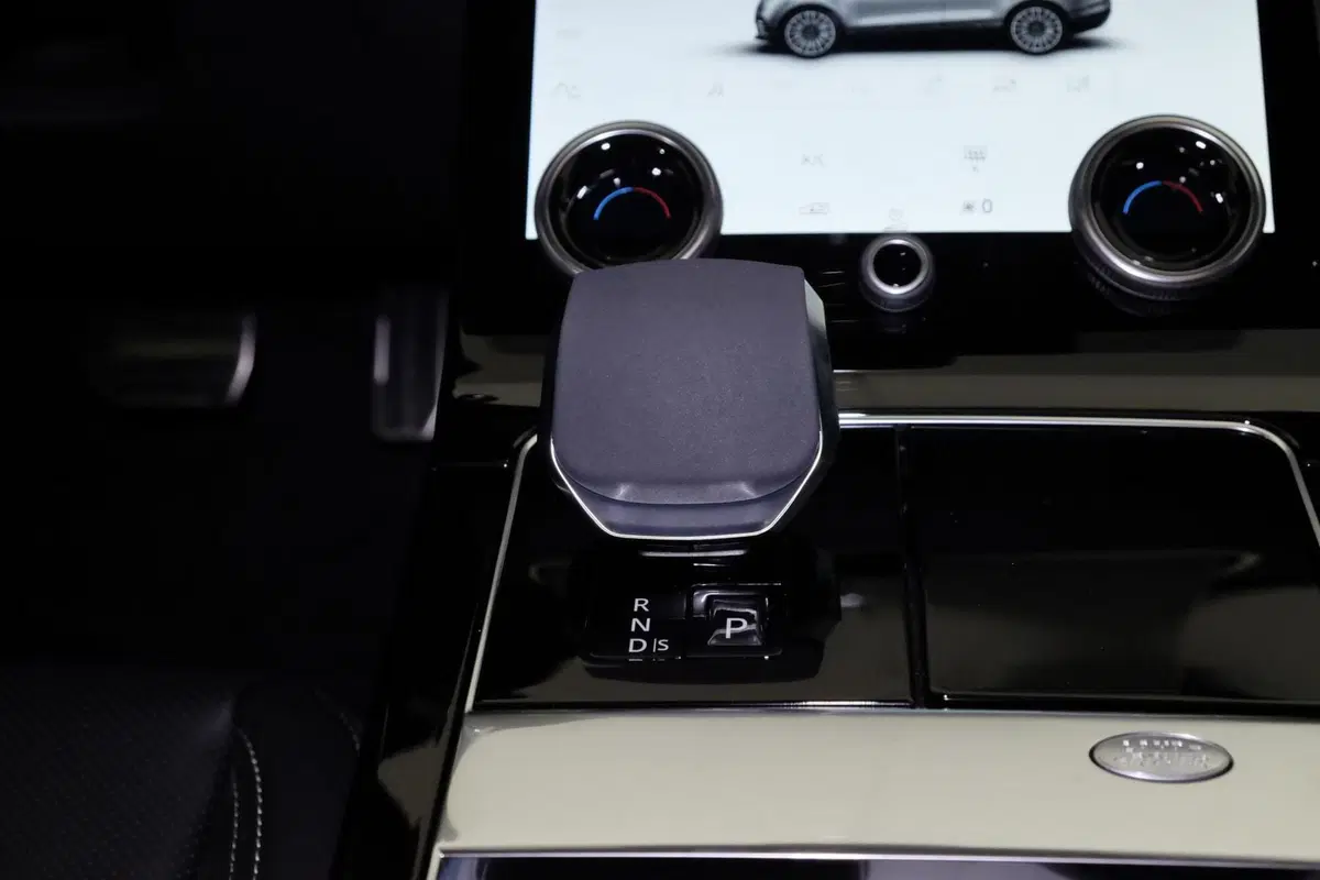 Land Rover Range Rover Velar usata a Torino (11)