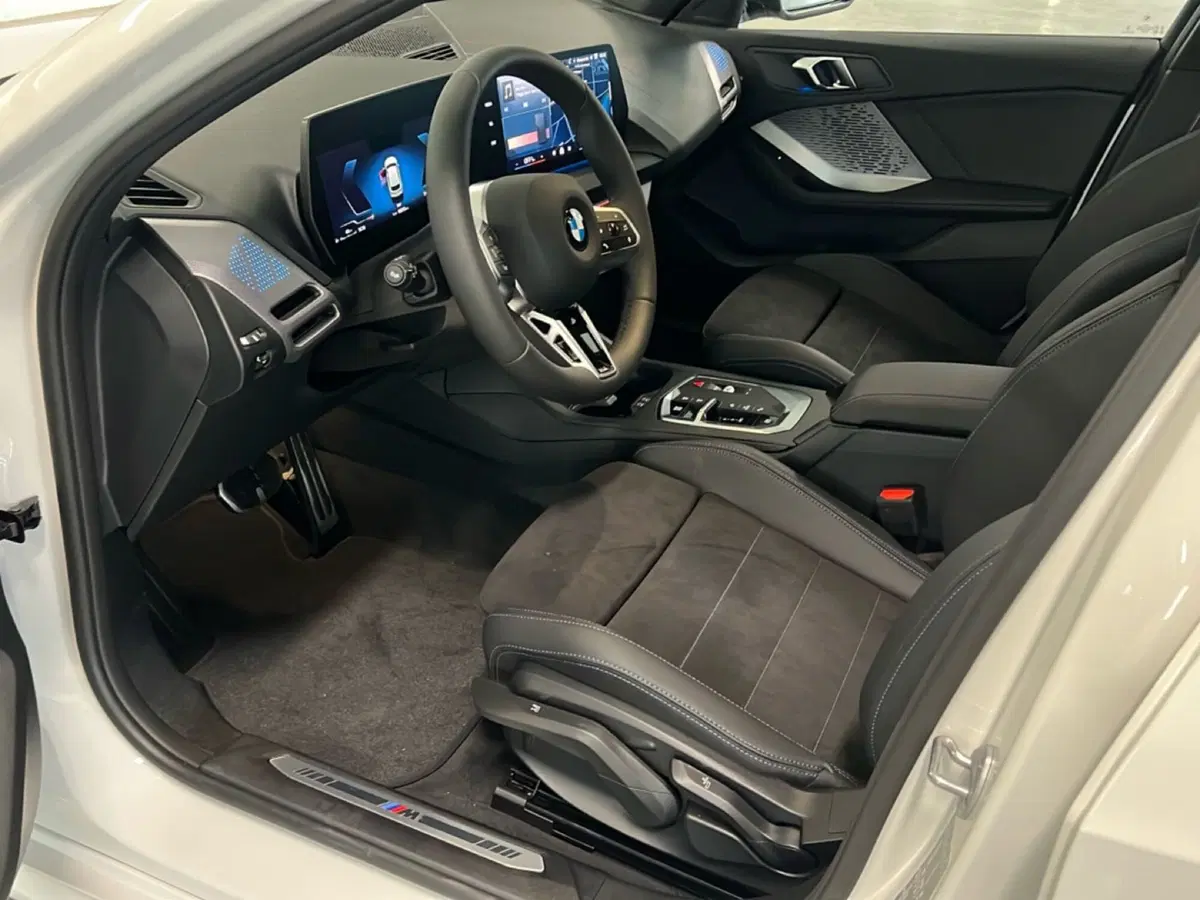 BMW Serie 1 nuova a Torino (17)