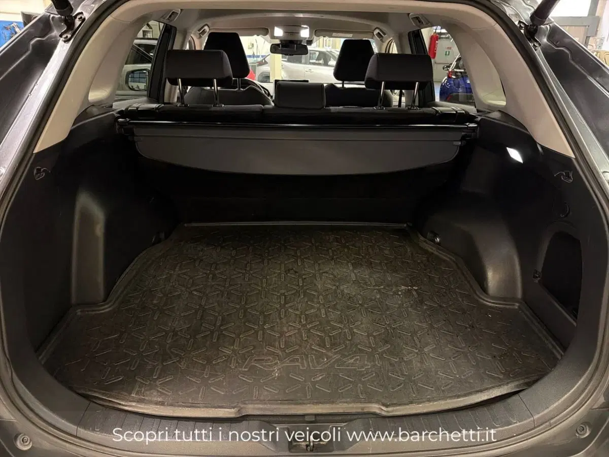 Toyota Rav4 usata a Brescia (11)