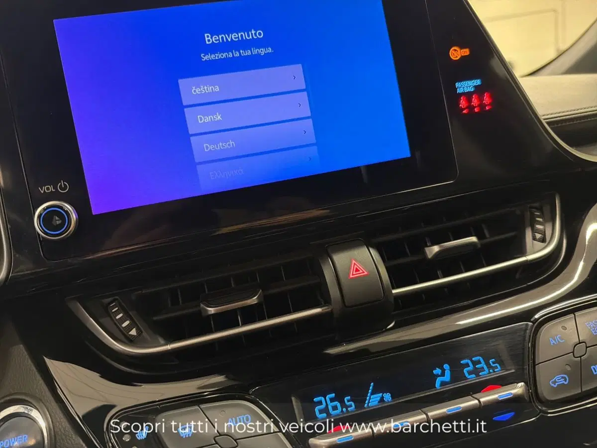 Toyota Toyota C-HR usata a Brescia (8)