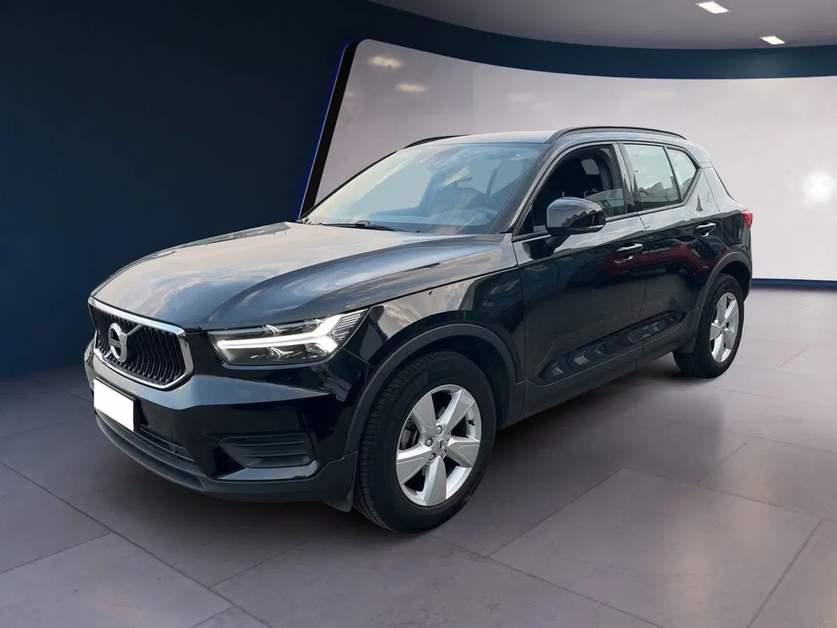 VOLVO Veicoli Commerciali XC40 usata a Torino (2)