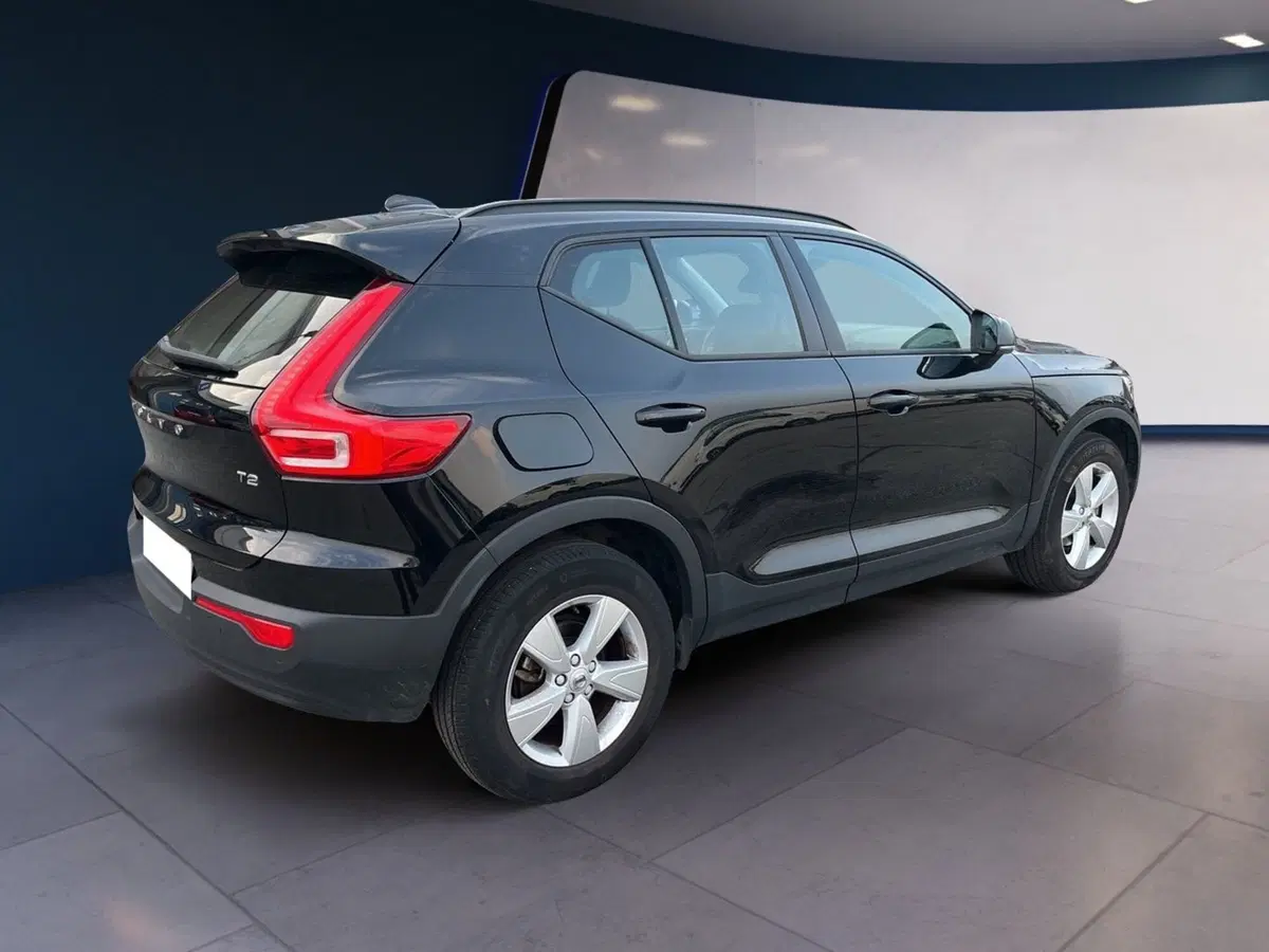 VOLVO Veicoli Commerciali XC40 usata a Torino (4)