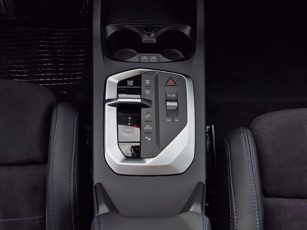 BMW Serie 1 nuova a Genova (10)