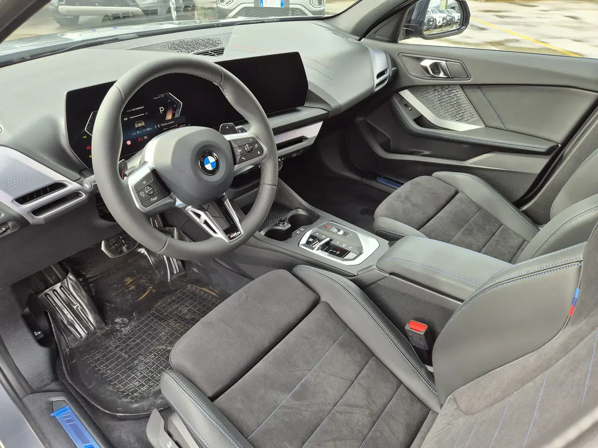 BMW Serie 1 nuova a Genova (6)