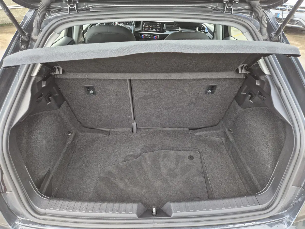 Audi A1 Sportback usata  (11)