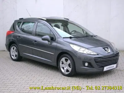 Peugeot 207 SW VTi 120CV XS Ciel del 2010 usata a Cologno Monzese