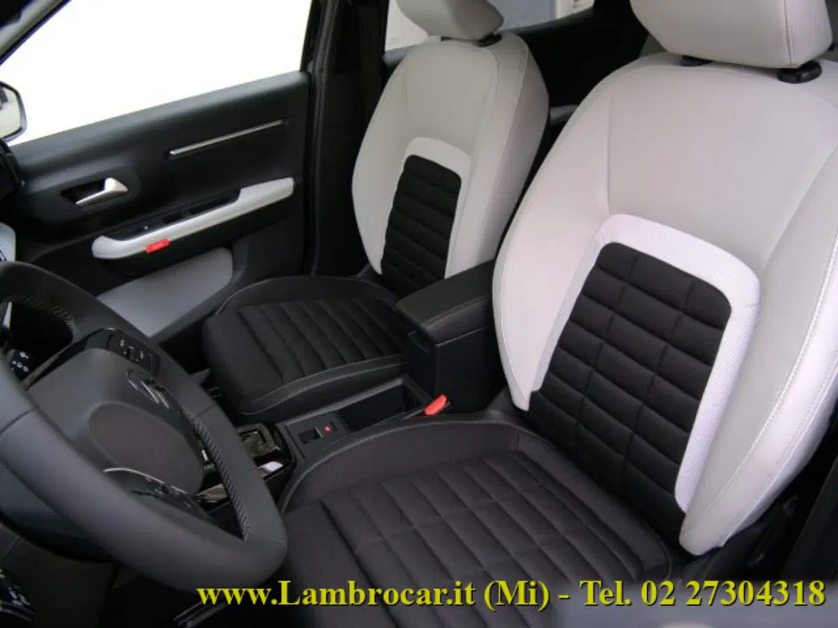 Citroen C3 Aircross nuova a Milano (4)