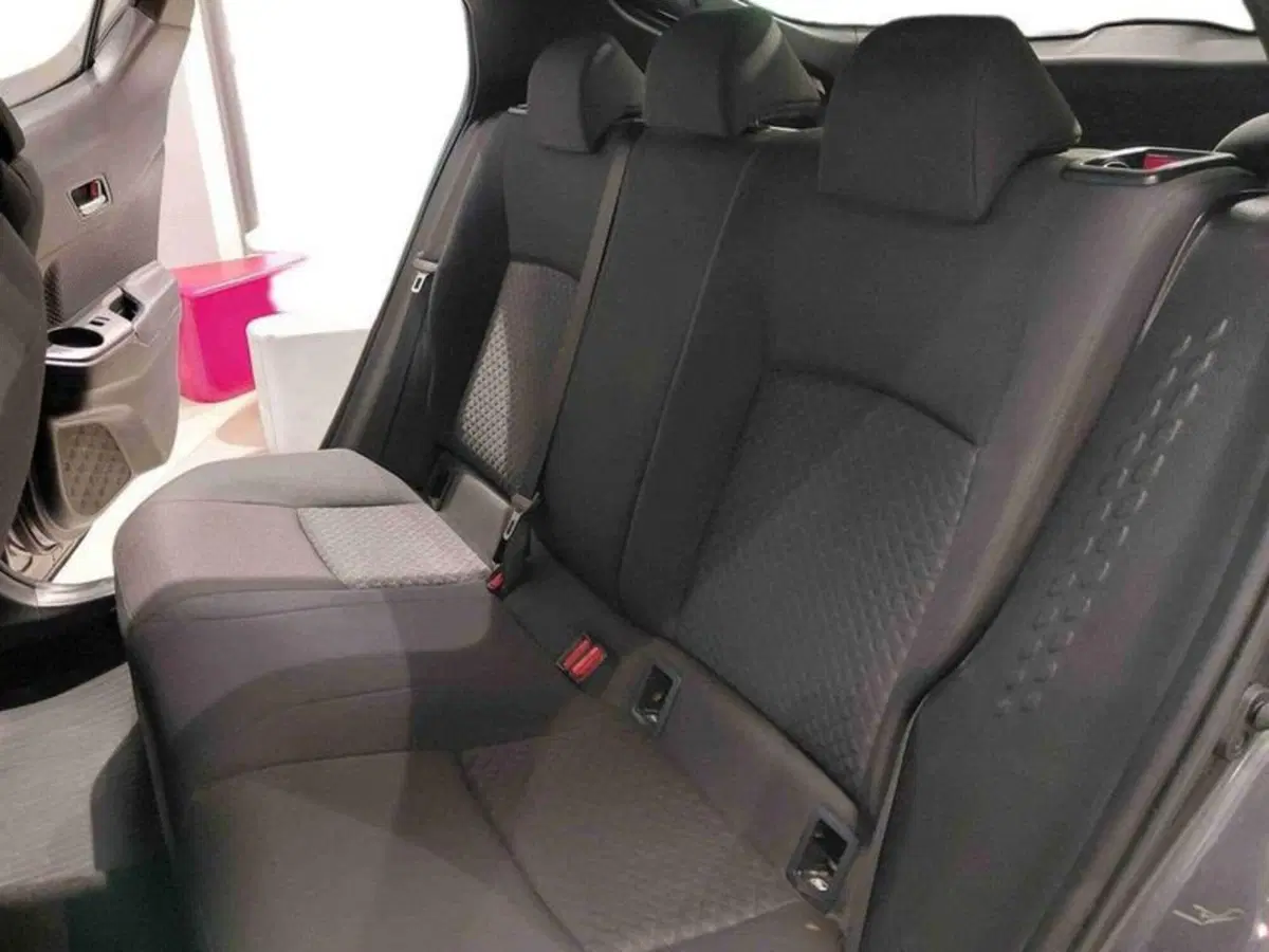 Toyota Toyota C-HR usata a Cagliari (11)