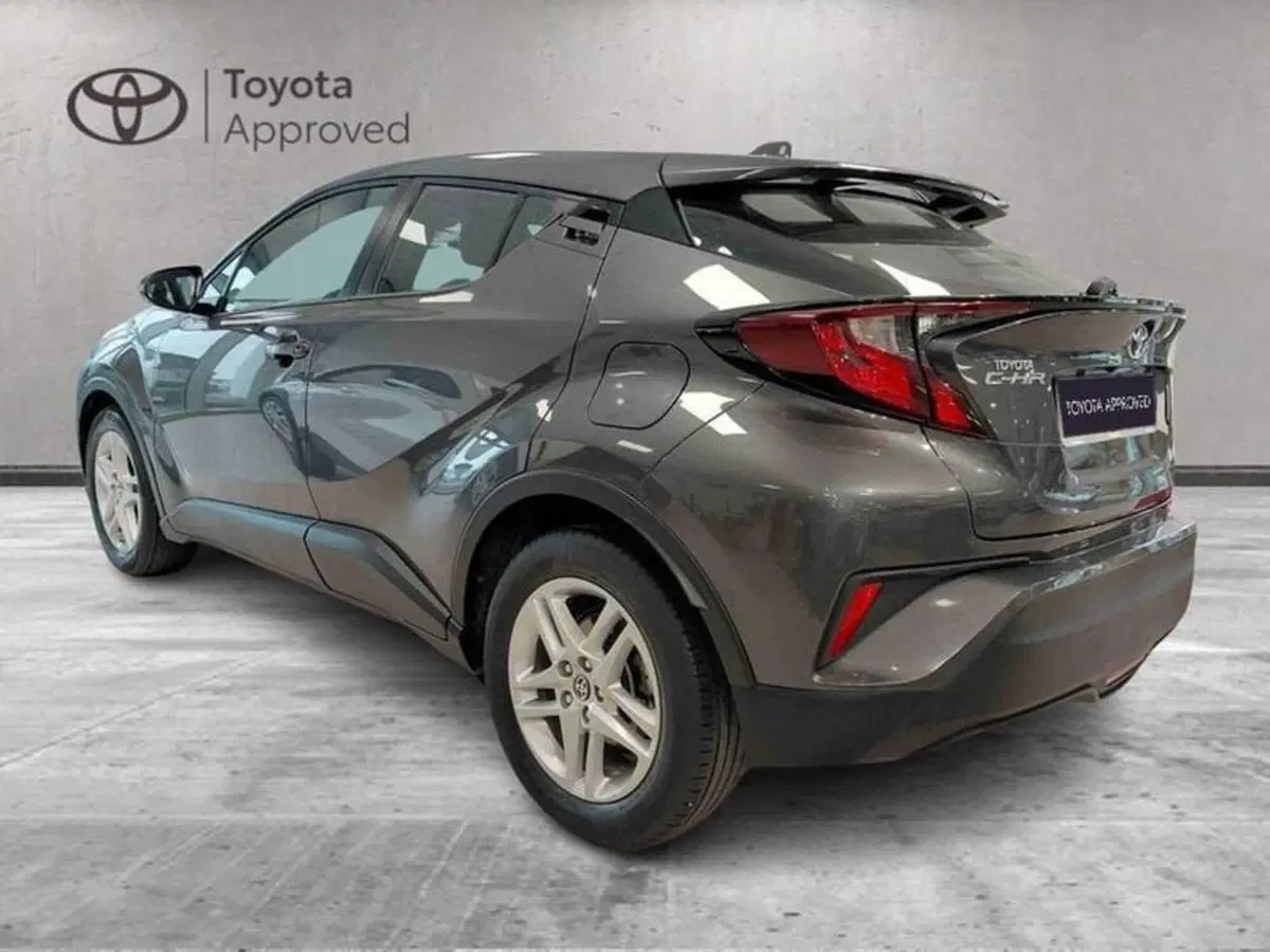 Toyota Toyota C-HR usata a Cagliari (5)