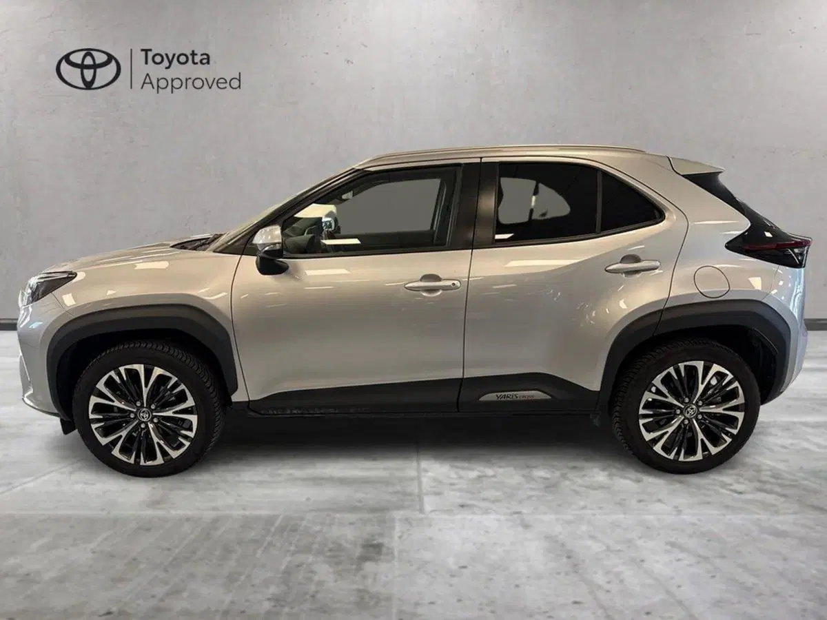 Toyota Yaris Cross usata a Prato (3)