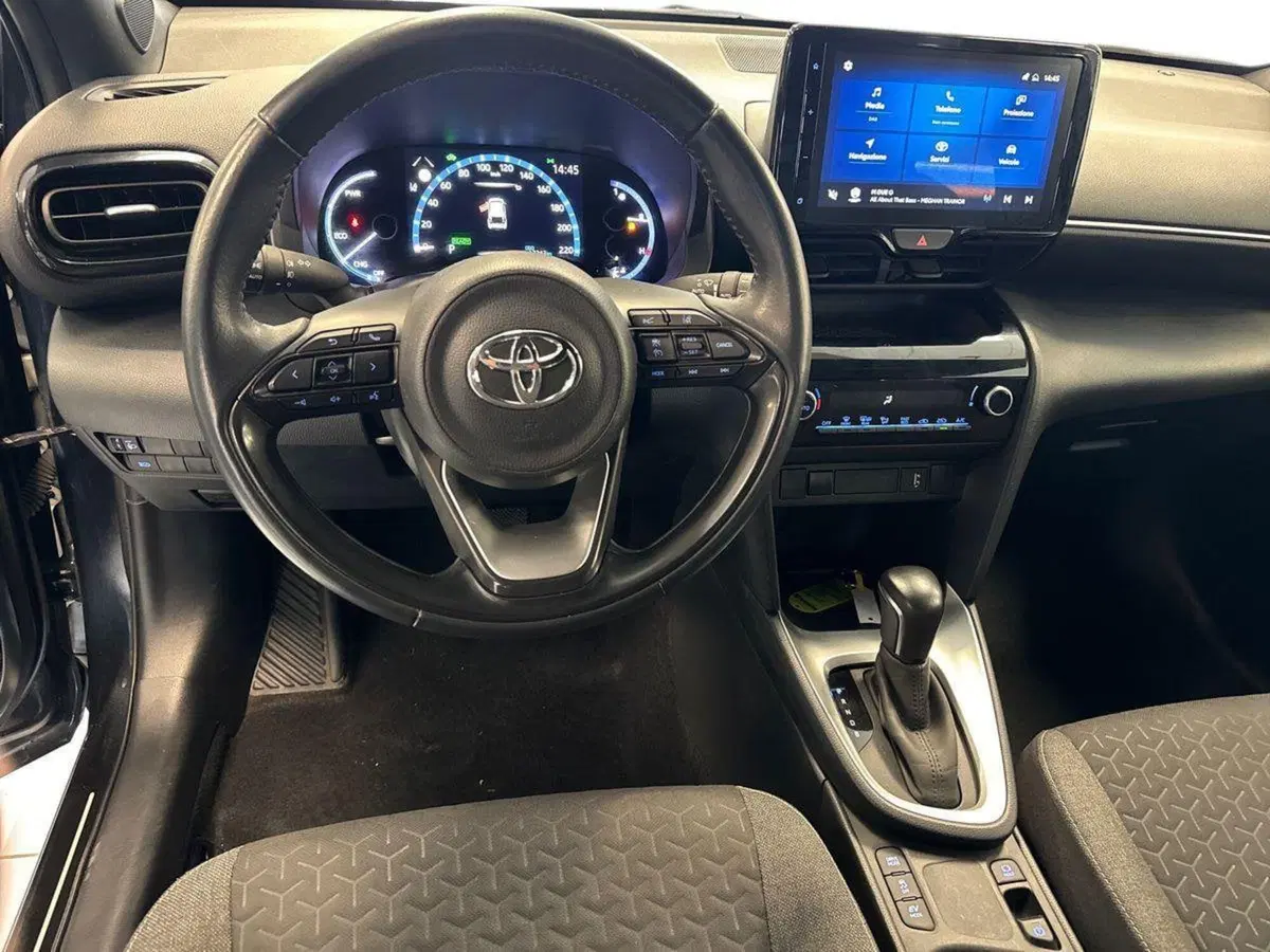 Toyota Yaris Cross usata a Prato (11)