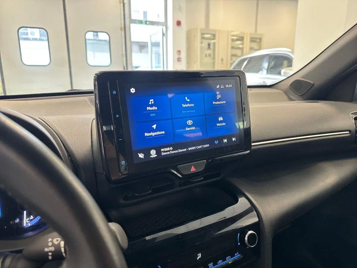 Toyota Yaris Cross usata a Prato (14)