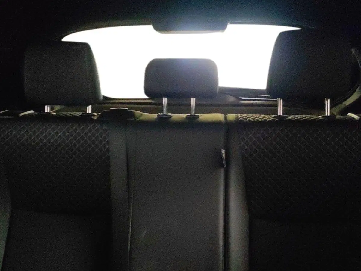 Toyota Yaris usata a Milano (12)